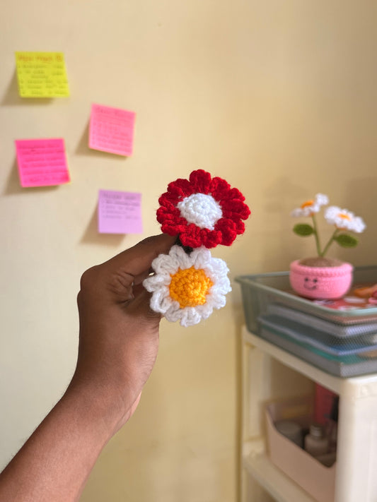 crochet daisy hair-tie